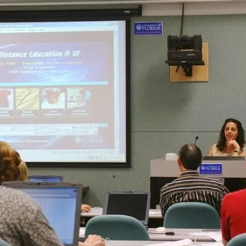 thumbnail for publication: Visual Communication